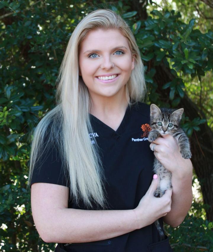 Portrait of Savannah Moore
